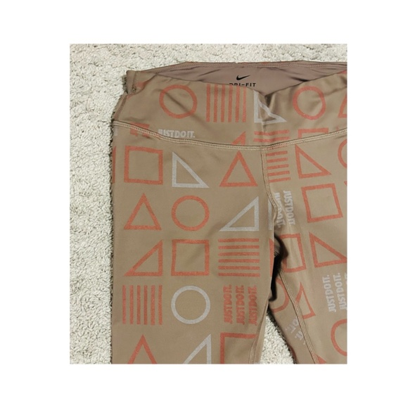 Nike Printed Workout Leggings - Picture 2 of 8